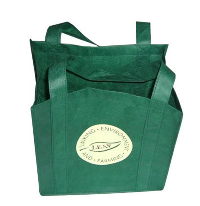 Reusáveis tecidos não levam totalizadores relativos à promoção do presente dos sacos no roxo verde